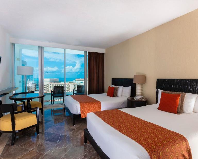 Standard room Krystal Grand® Cancún All Inclusive Hotel