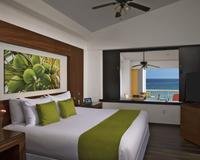Junior suite ocean front Hotel Krystal Grand® Nuevo Vallarta